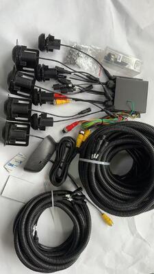 Sistema de radar de vehículos comerciales para aparcamiento seguro y asistencia de visión trasera en tráfico intenso